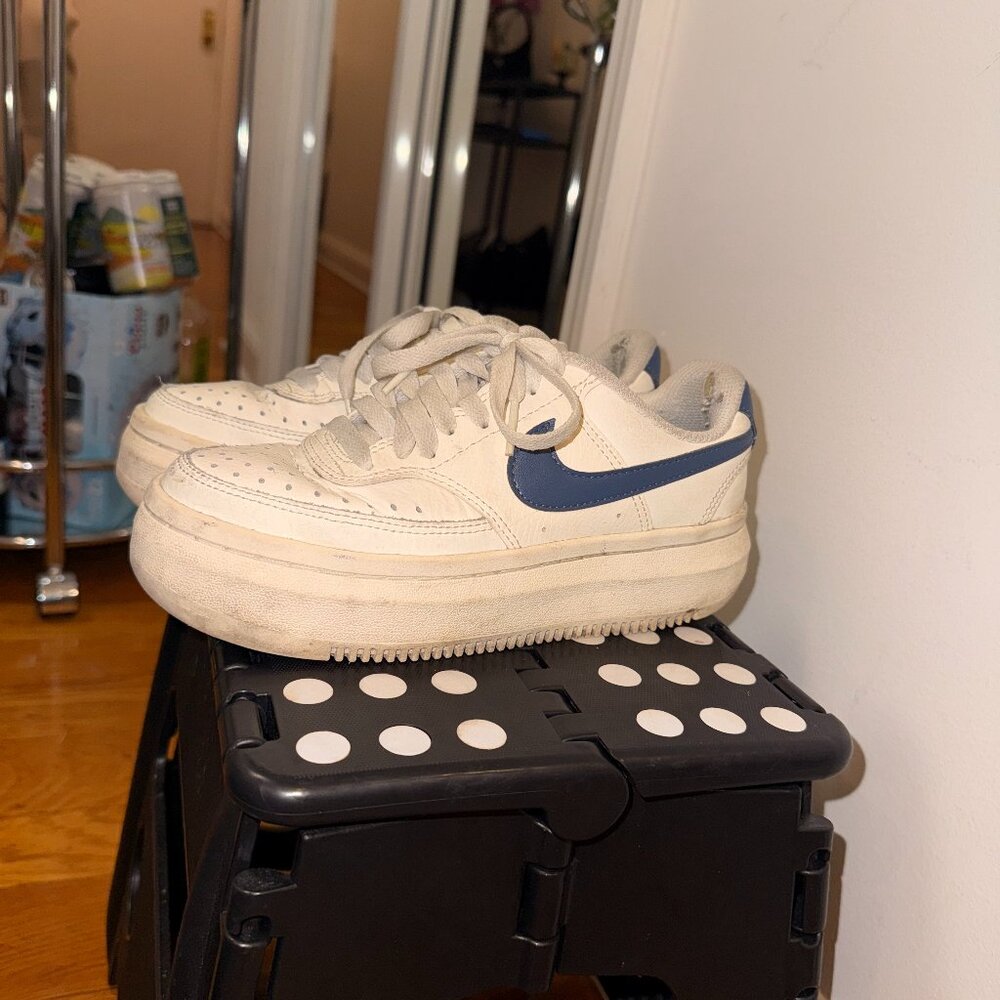 Nike Court Legacy Next Nature (size 6)